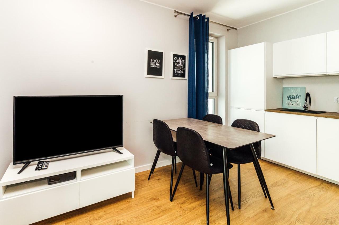 Pobookowane Stocznia Apartments Gdansk Exterior photo