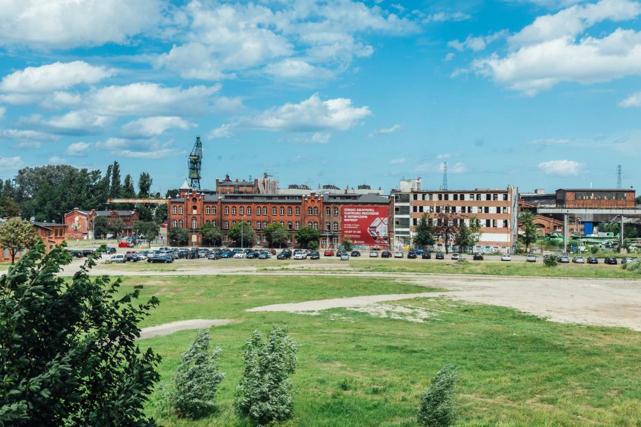 Pobookowane Stocznia Apartments Gdansk Exterior photo